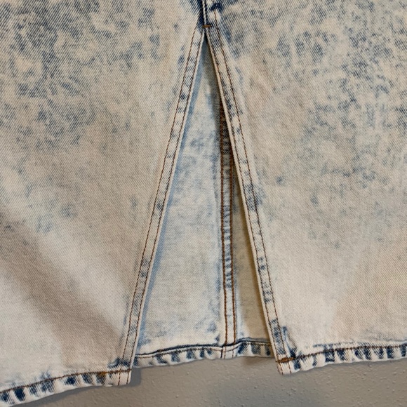 Wild Fable Light Blue Acid Wash Denim Skirt Knee Length Front Split Pockets NWOT - Picture 6 of 12